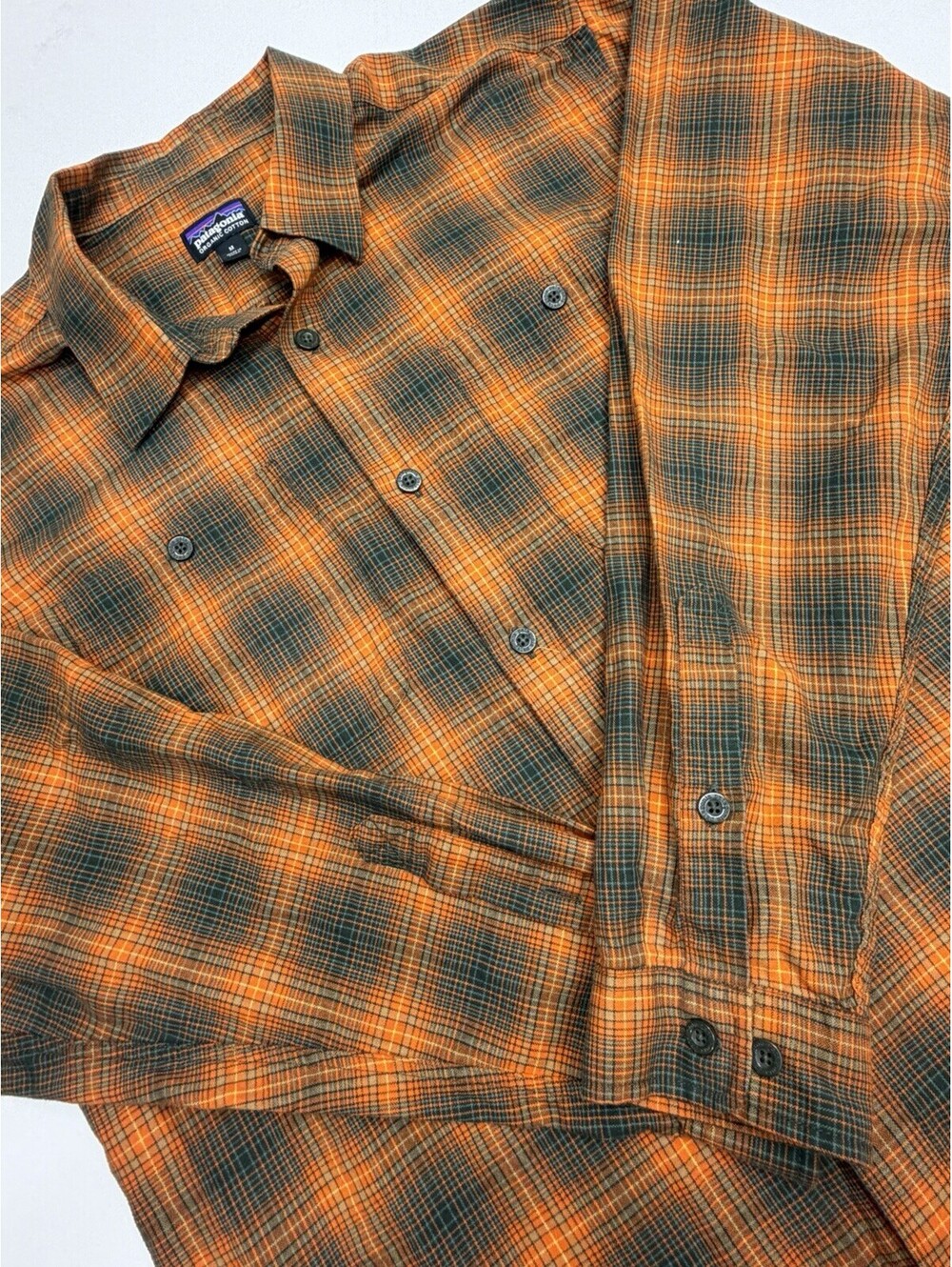 Patagonia Men's Med Orange Plaid Check 100% Organic Cotton Button Up Flannel